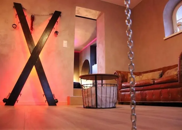 Les Secrets Du Chateau - Love Room